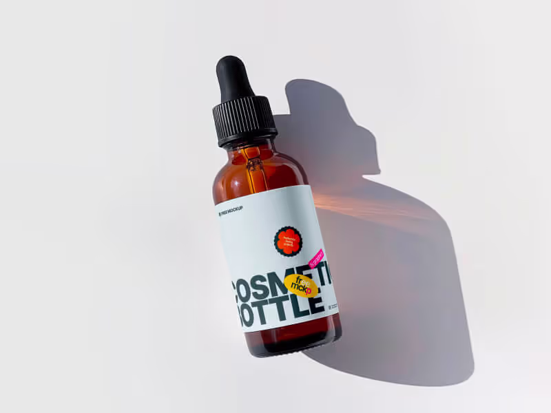 Free Glass Dropper Bottle Mockup